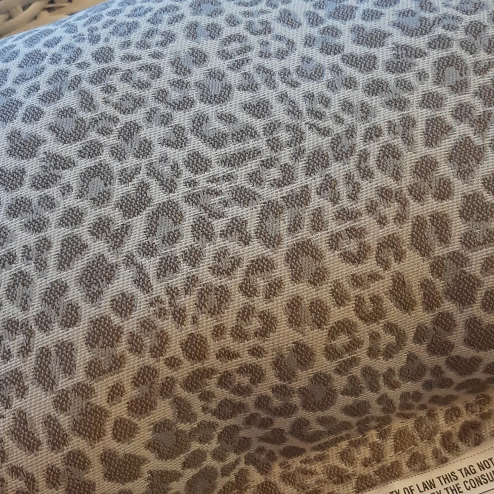 Hampton Bay Gray & Cream Animal Print Outdoor Patio Accent Pillow, NWT - Picture 2 of 8